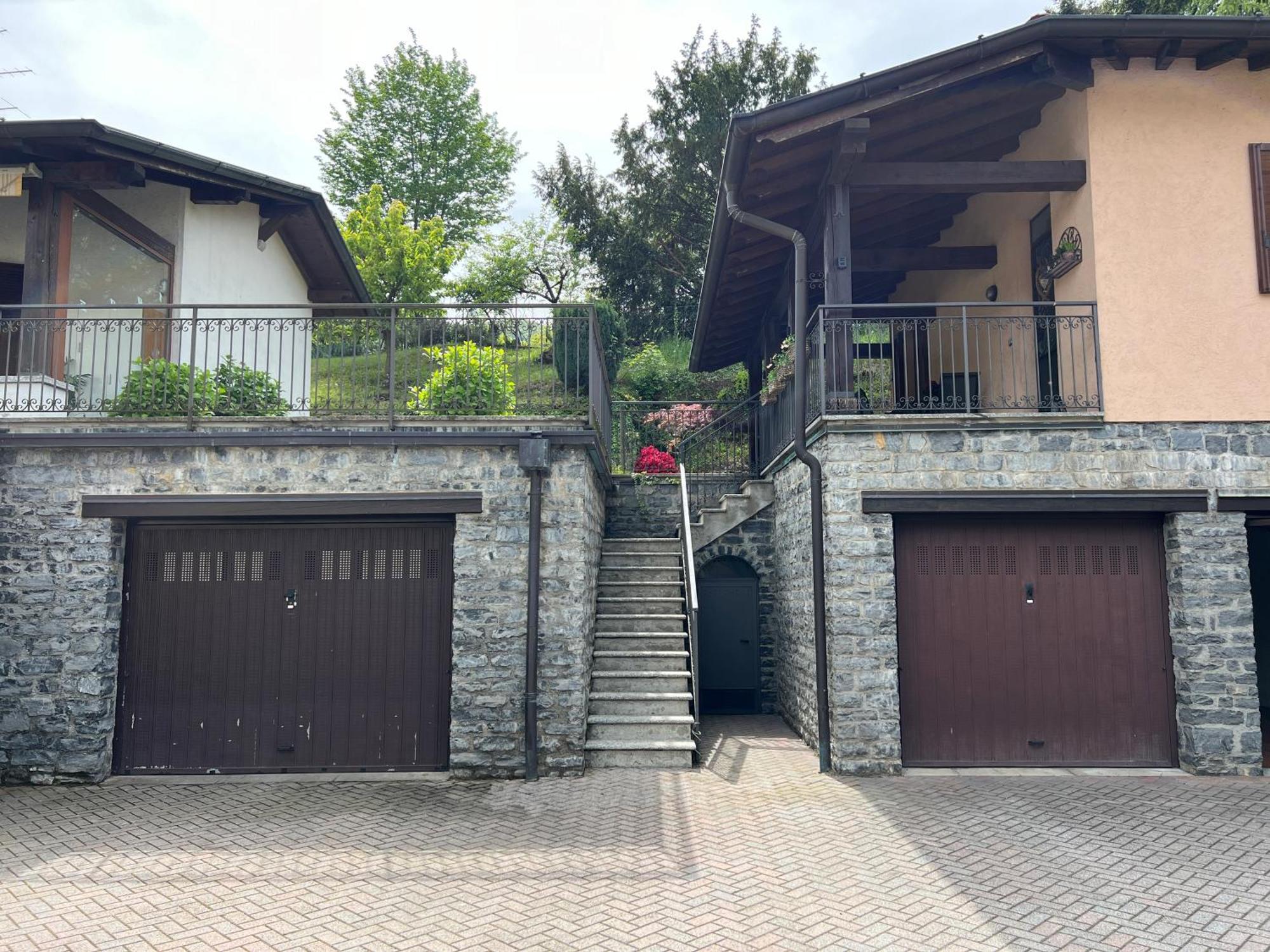 L'Acero Rosso - Giardino Privato E Box Auto Menaggio Exterior foto